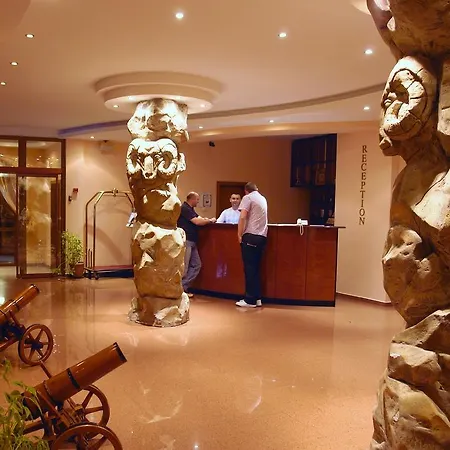 Elegant Ξενοδοχείο 3*