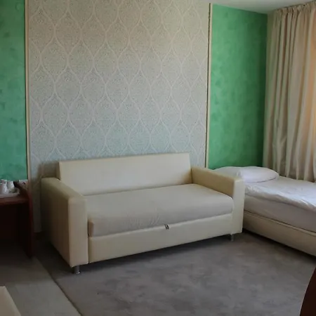 Elegant Hotel 3*