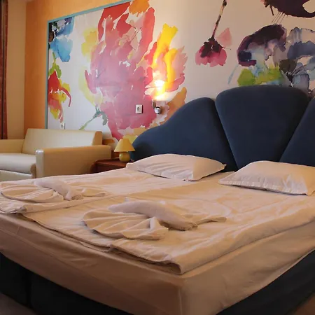 Hotel Elegant 3*
